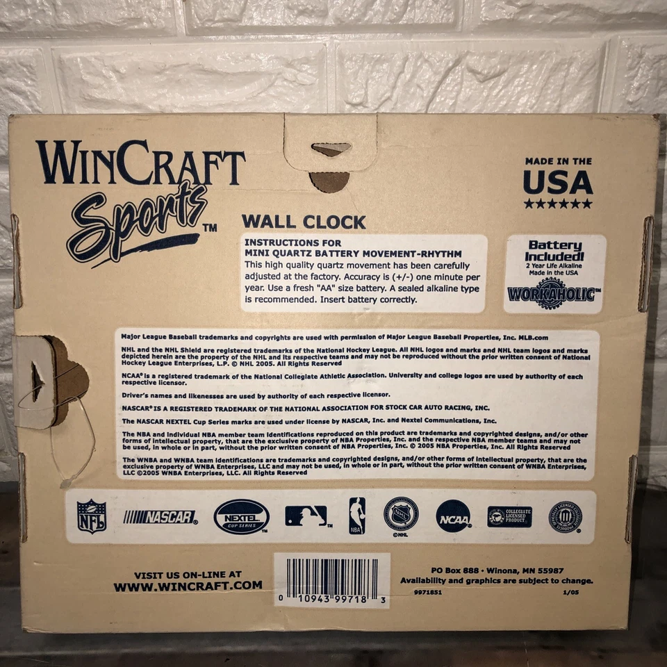 Louisville Cardinals High Definition Wall Clock Made In U.S.A. NCAA Basketball E - Image 3 of 3