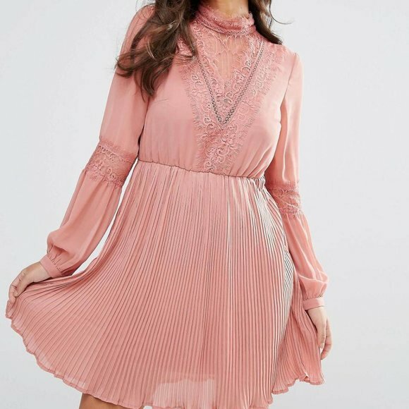 le gauze lace kerchief dress The Confection Lace Hankie Dress
