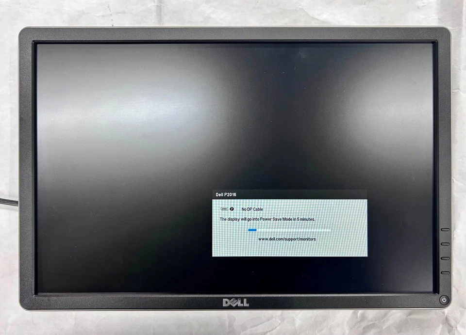 Dell P2016 20 inch LED Monitor 1440x900 16:10 60Hz Casual Use NEW UltraSharp - Image 4 of 4