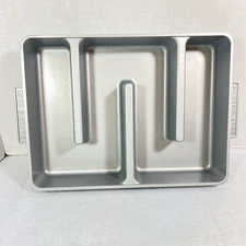 Baker's Edge Brownie Pan 9" x 12" Cast Aluminum Non-Stick Made in USA