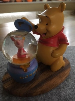 Disney Schneekugel Winnie Pooh mit Ferkel Disney Pooh Bär Schneekugel