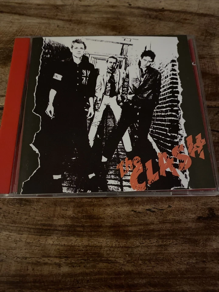 The Clash – The Clash ( 1977 ) Reissue  incl. White riot & I fought the law - Bild 2 von 4