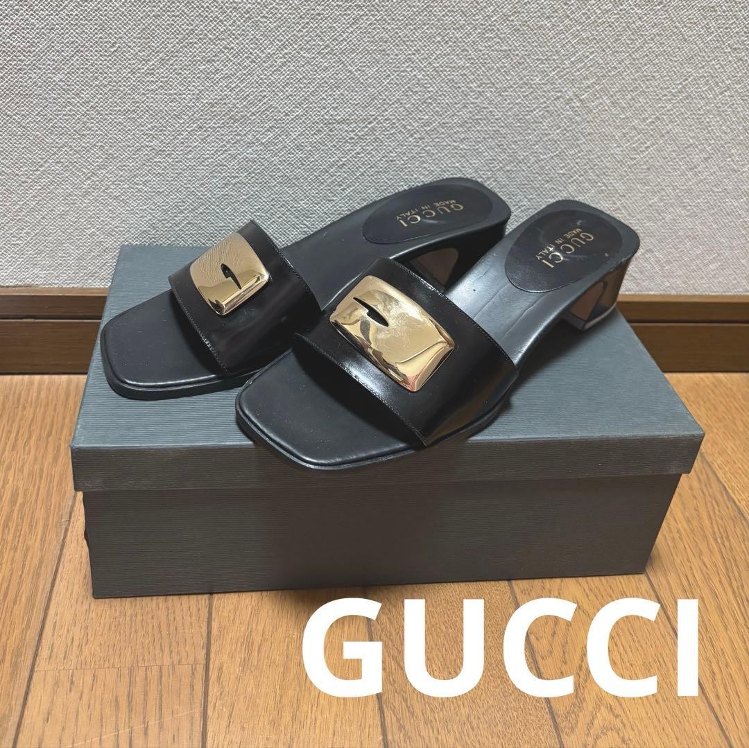 Gucci Flat Sandals Black With Gold Hardware Size 36.5 US About6.5 For Women