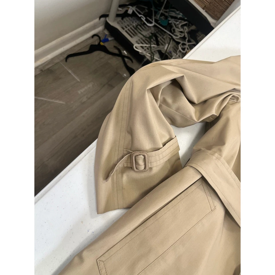 London Fog Classic Tan Double Breasted Trench Coat with Belt Men 44 Long - Image 3 of 4