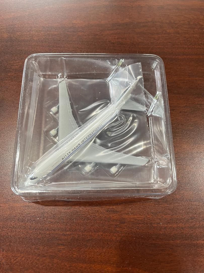 Kitty Hawk Boeing 747-200F Diecast Model 1:500 Herpa Wings