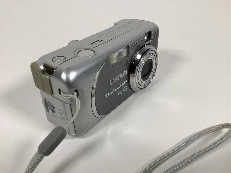 Canon PowerShot A430 4.0MP Digital Camera -For Parts Or Repair -Doesn't power on - Image 2 of 4