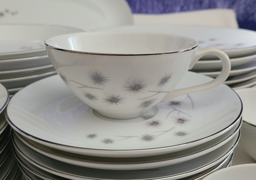 Creative Fine China 1014 Platinum Star Burst Dinnerware Set - Picture 3 of 5