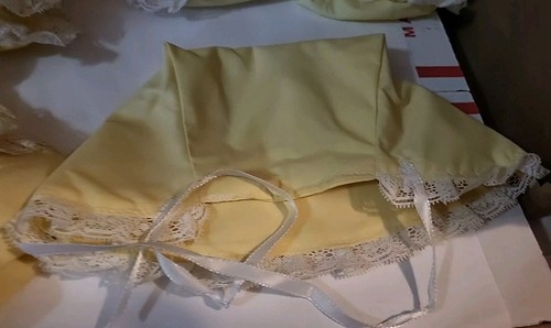 Doll Dress + Bottoms & Bonnet Vintage Lacey Nice Measure In See Pictures Descrip - Picture 3 of 7