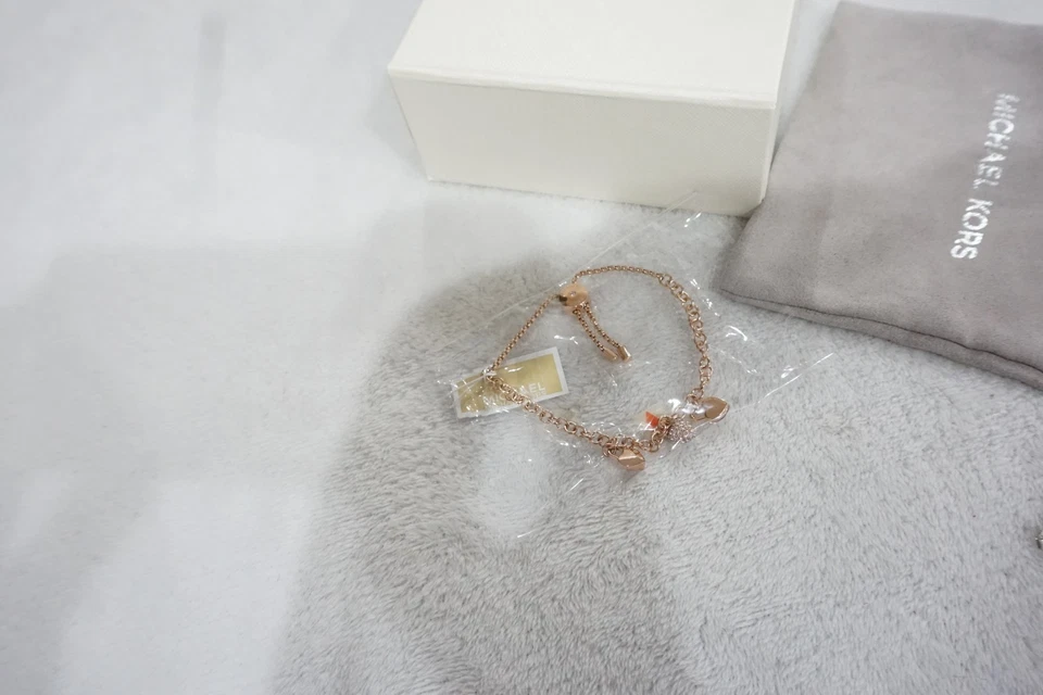 Nuevo en caja Pulsera Michael Kors Acero Inoxidable Oro Rosa para Mujer - MKJ7015791 3018 Foto 2 de 4