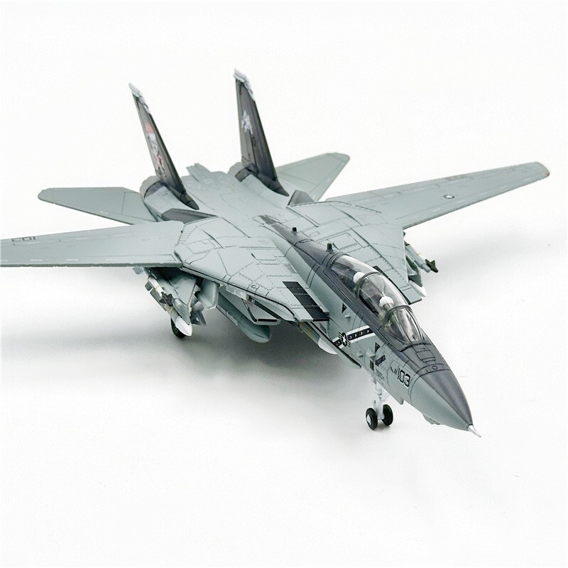 Wltk 1/100 US Navy F-14B Tomcat VF-103 JOLLY ROGERS SANTA Wltk 1/100 US Navy F-14B Tomcat VF-103 JOLLY ROGERS SANTA