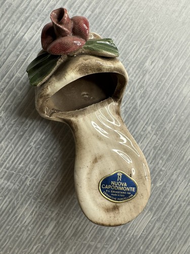 Nuova CAPODIMONTE Porcelain Sandal Figurine Italy - Picture 11 of 14