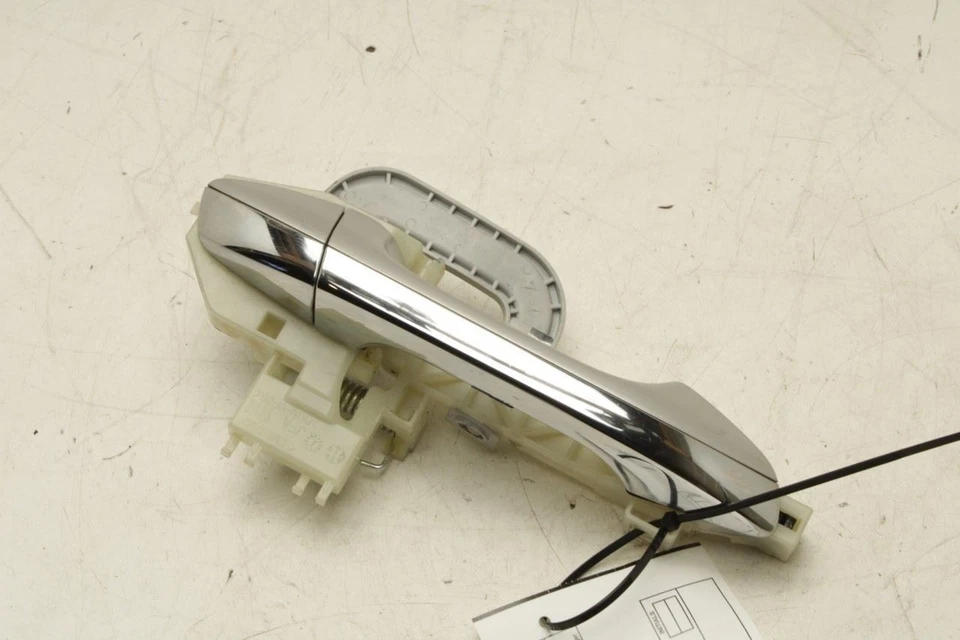 Manija exterior puerta lateral derecha pasajero Kia Optima LX 16-2020 82661-D5000 Foto 4 de 4