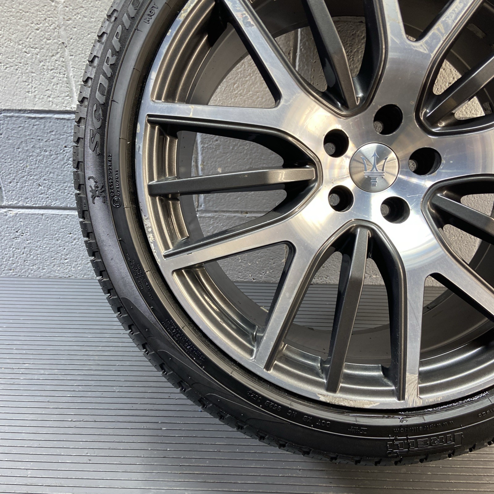 2017-2024 Maserati Levante M161 Rear Alloy Wheel Rim 10.5Jx21 ET53 OEM *NOTE*