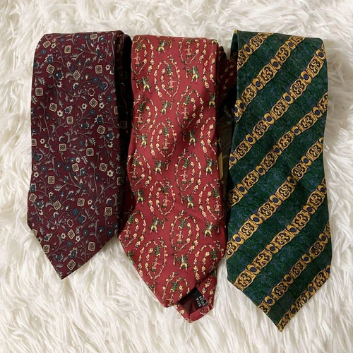 Ensemble cravates en soie CELINE Christian Dior Salvatore Ferragamo vêtements d'affaires