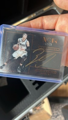 Panini 2015-16 Noir Zach LaVine Auto NC-ZLV Minnesota Timberwolves 22/25
