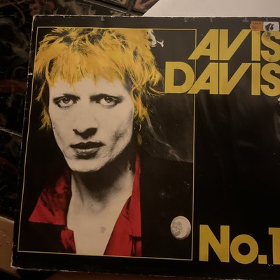 Avis Davis - Love Junky