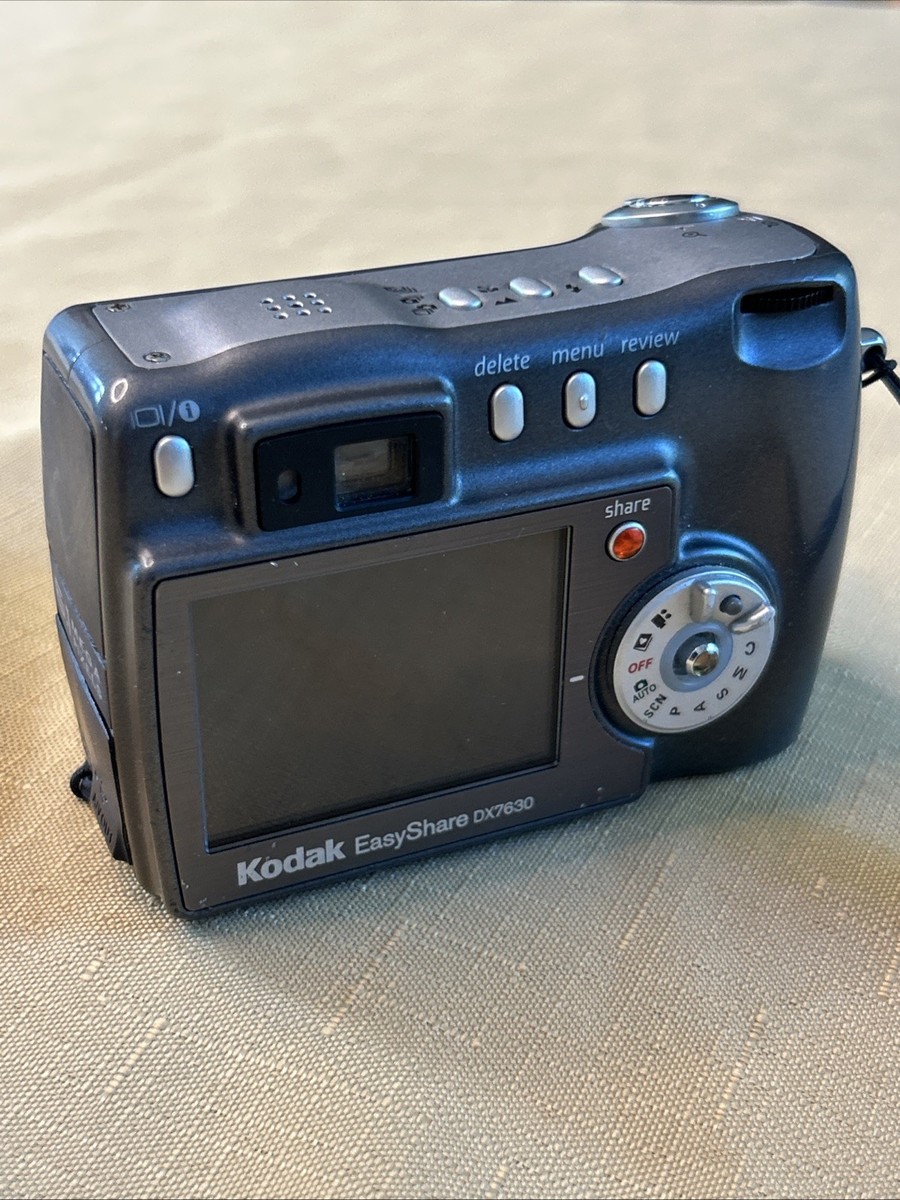Kodak EasyShare DX7630 6.1MP Compact Digital Camera - Parts or