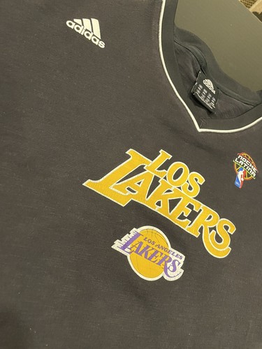 Los Angeles Lakers - Adidas NBA Los Lakers Noche Latina T-Shirt Size 2XL Black. - Picture 4 of 12