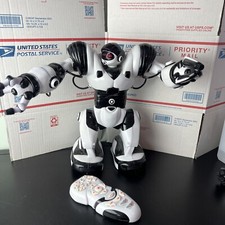 Wowee Original 2004 Robosapian 14" Toy Robot Humanoid W/ Remote Control