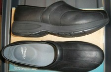 dansko women's shaina clog