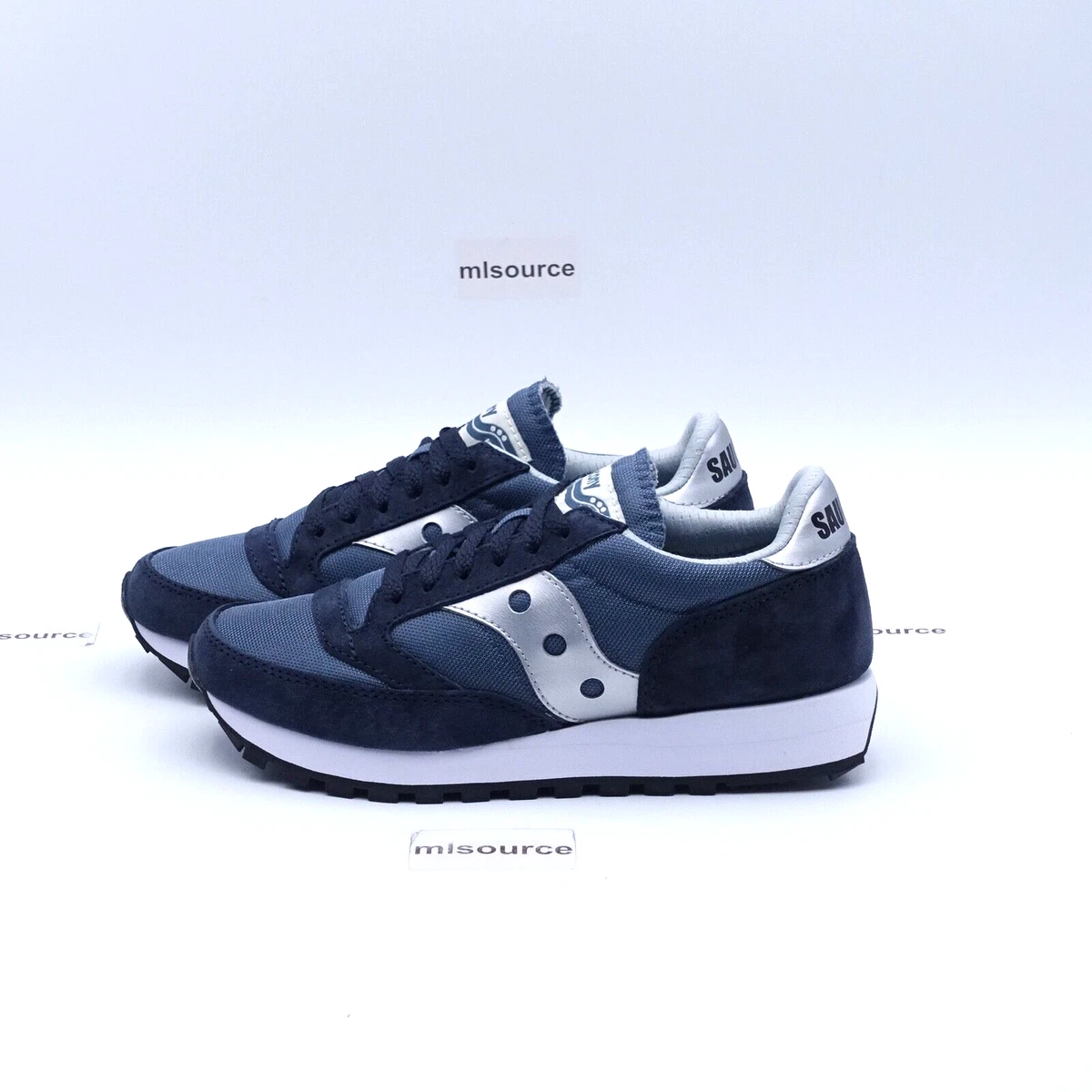 Navy saucony deals