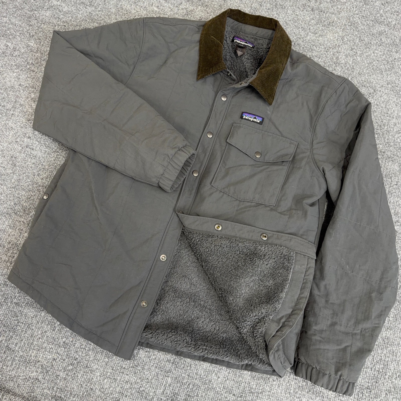 Patagonia Shirt Jacket Mens Medium Gray Fleece Lined Isthmus Quilted Shacket