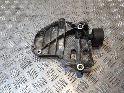 BMW 5 F10 Klimakompressorhalterung 7585167 4.40 Petrol 2011 33415389