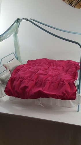 American Girl Doll Canopy Bed Set Bedding Metal Frame Curtain Pillow Bedspread - Picture 3 of 11