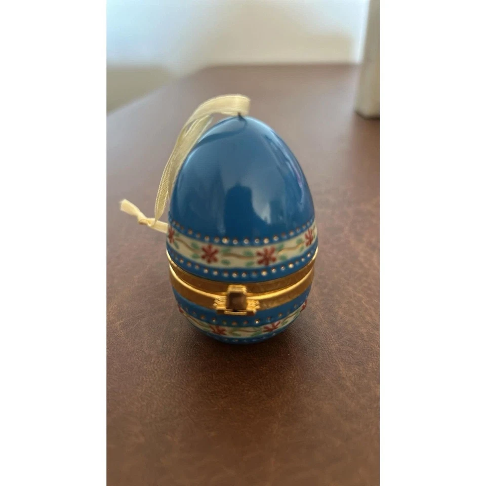 Фарфоровое пасхальное украшение Hallmark Keepsake яйцо сюрприз 1999 #EQO8377 - Изображение 3 из 4