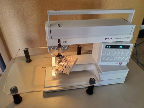 Pfaff Creative 1475 CD servito resistente cucito ricamo IDT tavolo allungabile - Foto 5 di 16