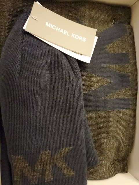 michael kors scarf mens navy