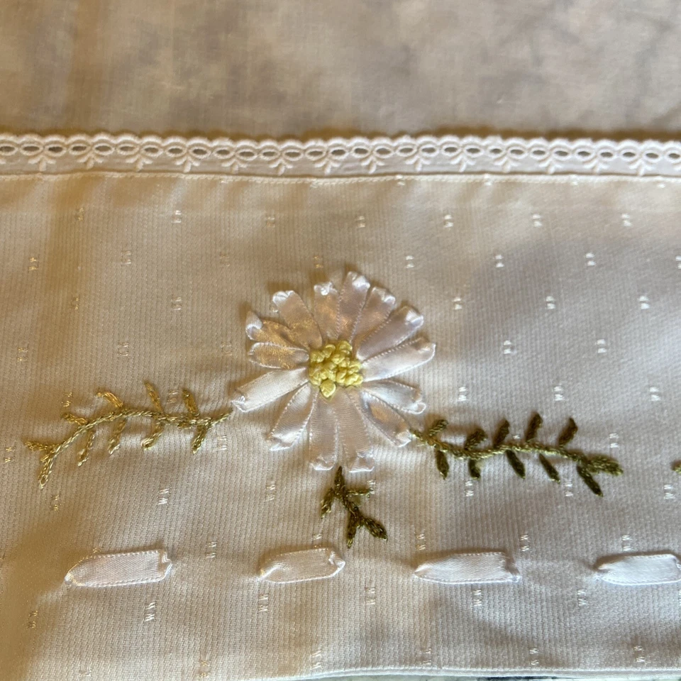 Sábana cuna plana vintage bordada con apliques blanca margarita decoración bebé 36x40,5 pulgadas Foto 3 de 4
