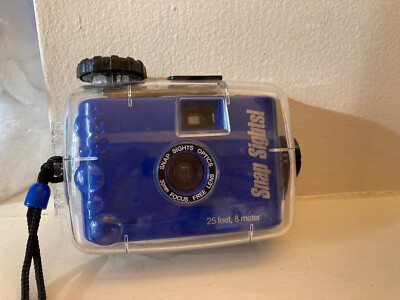 Snap Sights Optics Underwater 35mm Film Camera  Focus Free Lens 25 Feet Blue