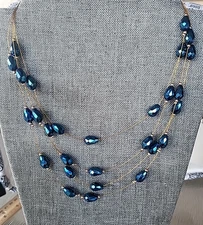 Charming Charlie Blue Floating Illusion Necklace sparkle blue bead necklace