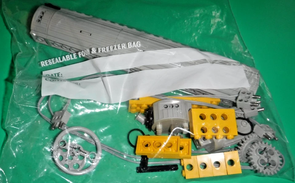 LEGO Technic 8700 Expert Builder Power Pack, photo 2 of 3