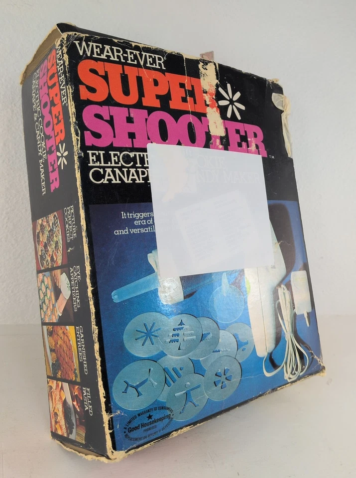 Vintage WEAR-EVER Super Shooter Electric Food Gun/Cookie Press 70123 - Image 2 of 4