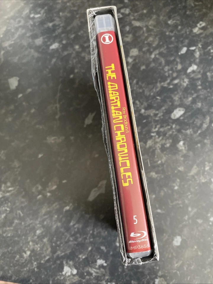 Ray Bradbury’s The Martian Chronicles Ltd Ed Lenticular Blu Ray. - Image 2 of 4