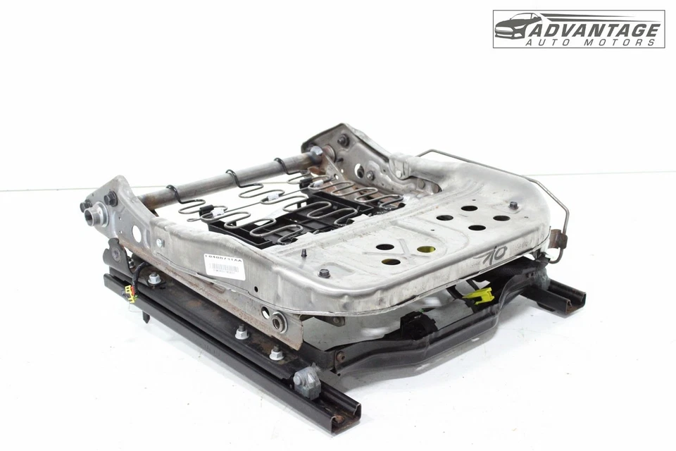 Chrysler 300 2020-2022 asiento delantero izquierdo lado del conductor marco de pista con motor OEM Foto 2 de 4