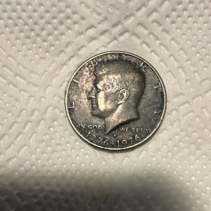 Kennedy Bicentennial Half Dollar 50C 1776-1976 Philadelphia Business Strike