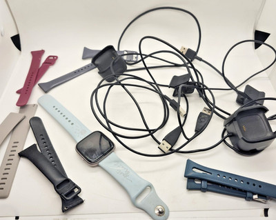 Fitbit Versa 2 Smartwatch (FB507) + bundle with 2 chargers and wrist bands works