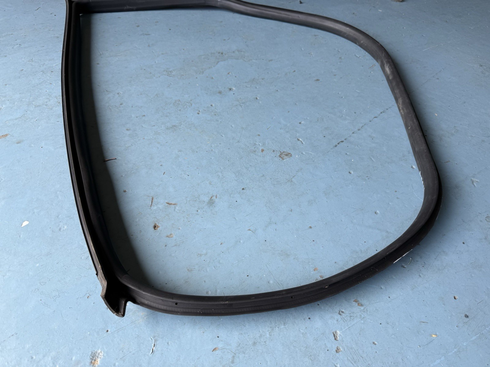 2014-2017 Maserati Ghibli OEM Left Front Door Weather Strip Seal