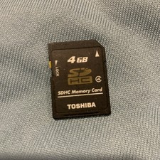 Toshiba 4GB SDHC Memory Card - Class 4 - SD-K04G - used tested works