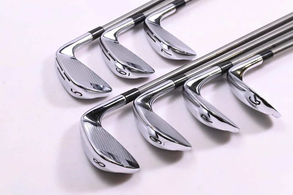 Left Hand Wilson D9 Forged Irons / 5-PW+GW / Regular Flex SteelFiber i95 Shafts - Image 4 of 4