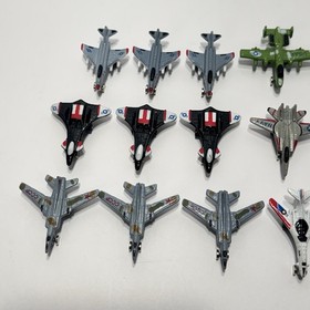 1989 Micro Machines Black Grey Stealth Bomber Carring Case w/ 19 Aircraft Toys