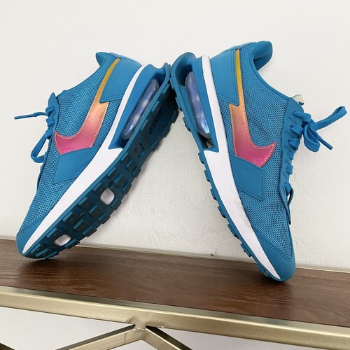 air max pre day pride