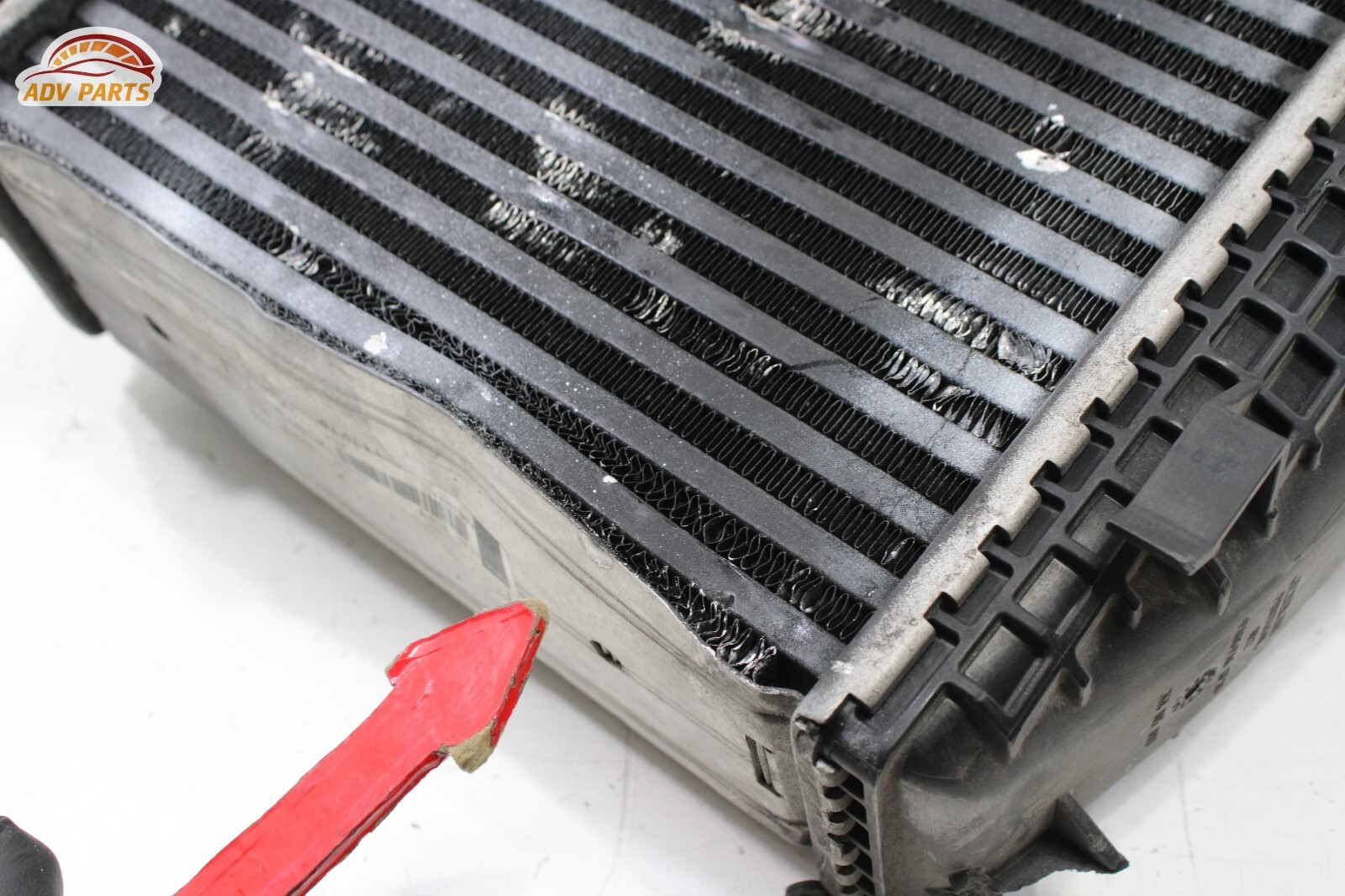 2017 - 2020 BENTLEY BENTAYGA 6.0L ENGINE LEFT SIDE INTERCOOLER INTER COOLER OEM