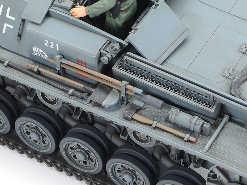 Tamiya 35281 1/35 Military Model Kit German Sturmgeschütz III Ausf