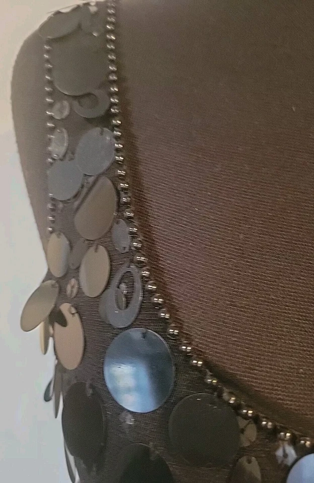 **Nuevo con etiquetas** Vestido negro con lentejuelas Arden B talla M elástico Foto 3 de 4