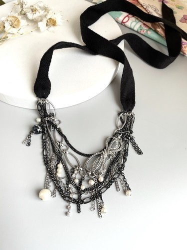 Juicy Couture Silver Tone Statement Tassels Necklace - Picture 4 of 5