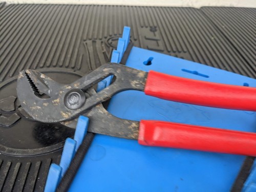 #av977 Snap On Tools RED 91ACP 9" Adjustable Joint Interlocking Channel Pliers - Picture 10 of 14